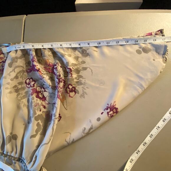 H&M Batwing Floral Blouse - Picture 7 of 7